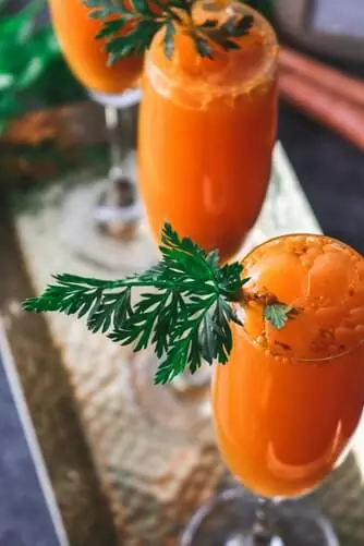Carrot and beetroot juice to stop hair fall